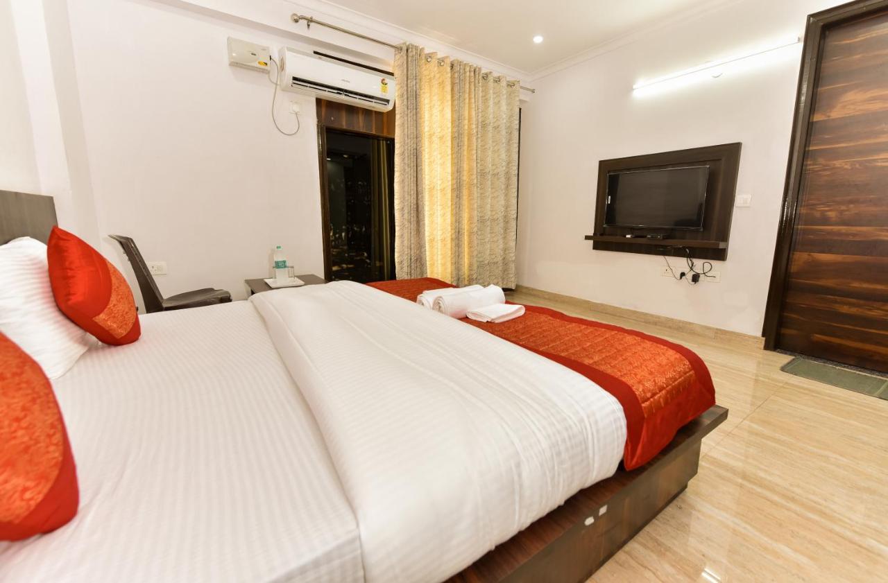 Hotel Luxury Collection Гургаон Экстерьер фото