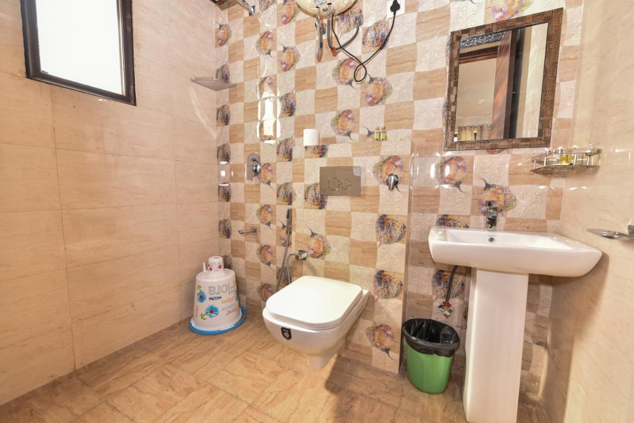 Hotel Luxury Collection Гургаон Экстерьер фото