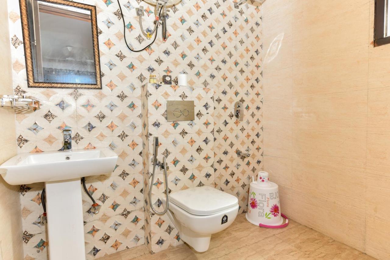 Hotel Luxury Collection Гургаон Экстерьер фото